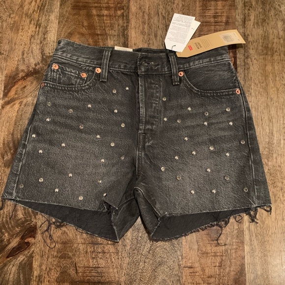 Levi’s Wedgie Short - Picture 3 of 8